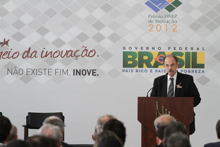 Glauco Arbix, presidente da FINEP, no discurso de abertura da cerimônia de premiação.