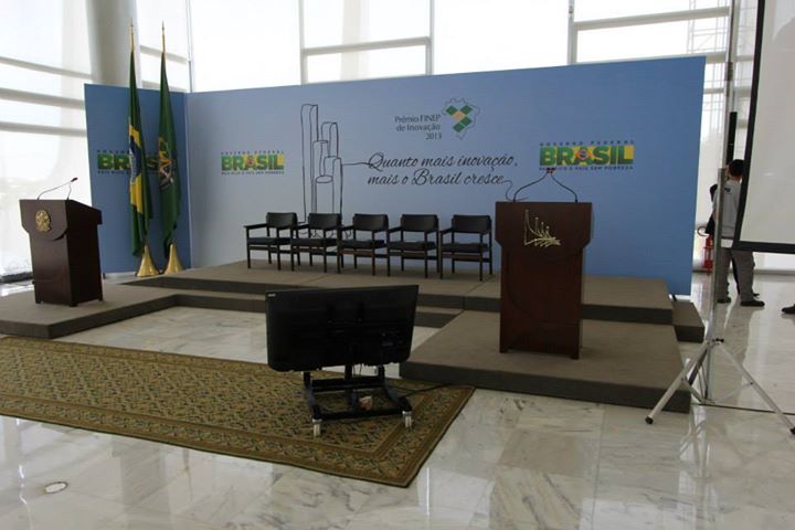A cerimônia aconteceu no Palácio do Planalto.