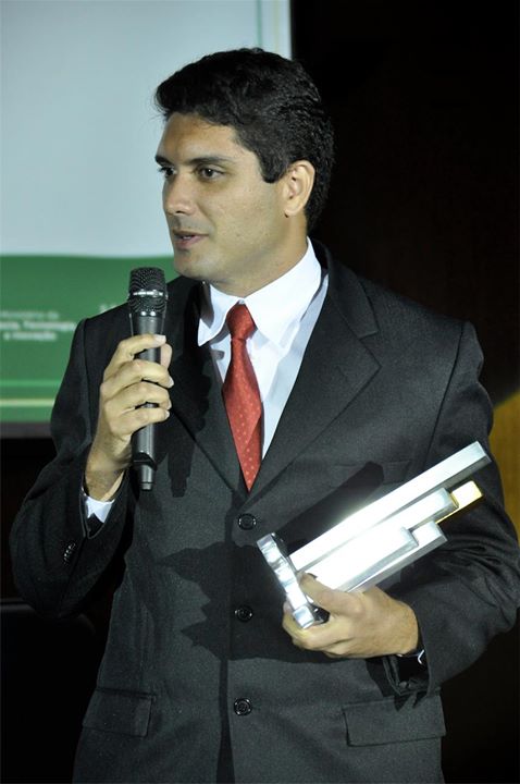Giordano Ribeiro Eulálio Cabral, da Daccord Music Software, primeira colocada na categoria Pequena Empresa.