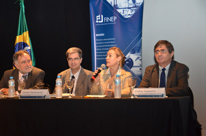 Paulo Alcântara Gomes (Redetec), Carlos Calmanovici (Anpei), Ada Conçalves (FINEP) e Carlos Camerini (Anpei)