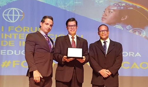 PJ homenagem cortada